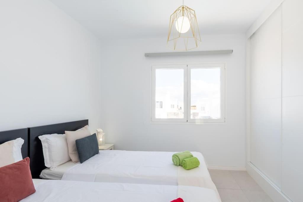 Casa Lolalo - Modern Villa With Pool, 15Min Walk To Marina Rubicon Коста Бланка Экстерьер фото