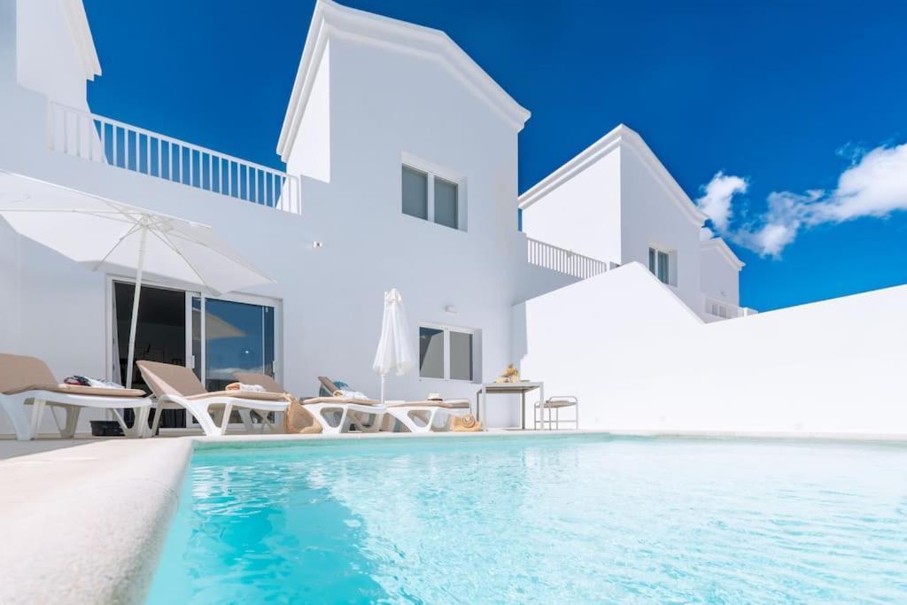 Casa Lolalo - Modern Villa With Pool, 15Min Walk To Marina Rubicon Коста Бланка Экстерьер фото